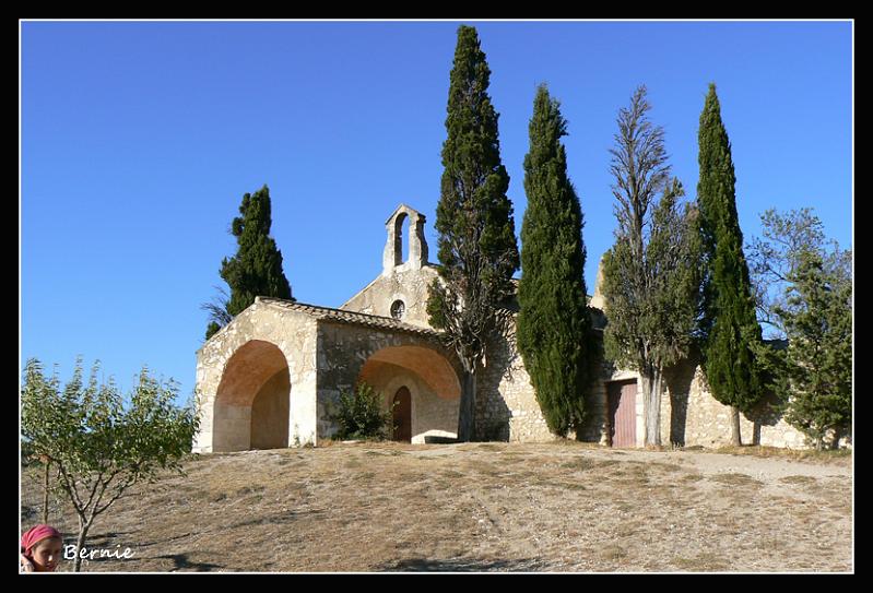 Chapelle 1.jpg - Chapelle Saint-Sixte à Eygallières